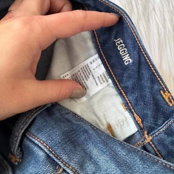 American Eagle Jegging Pant - Picture 3 of 4